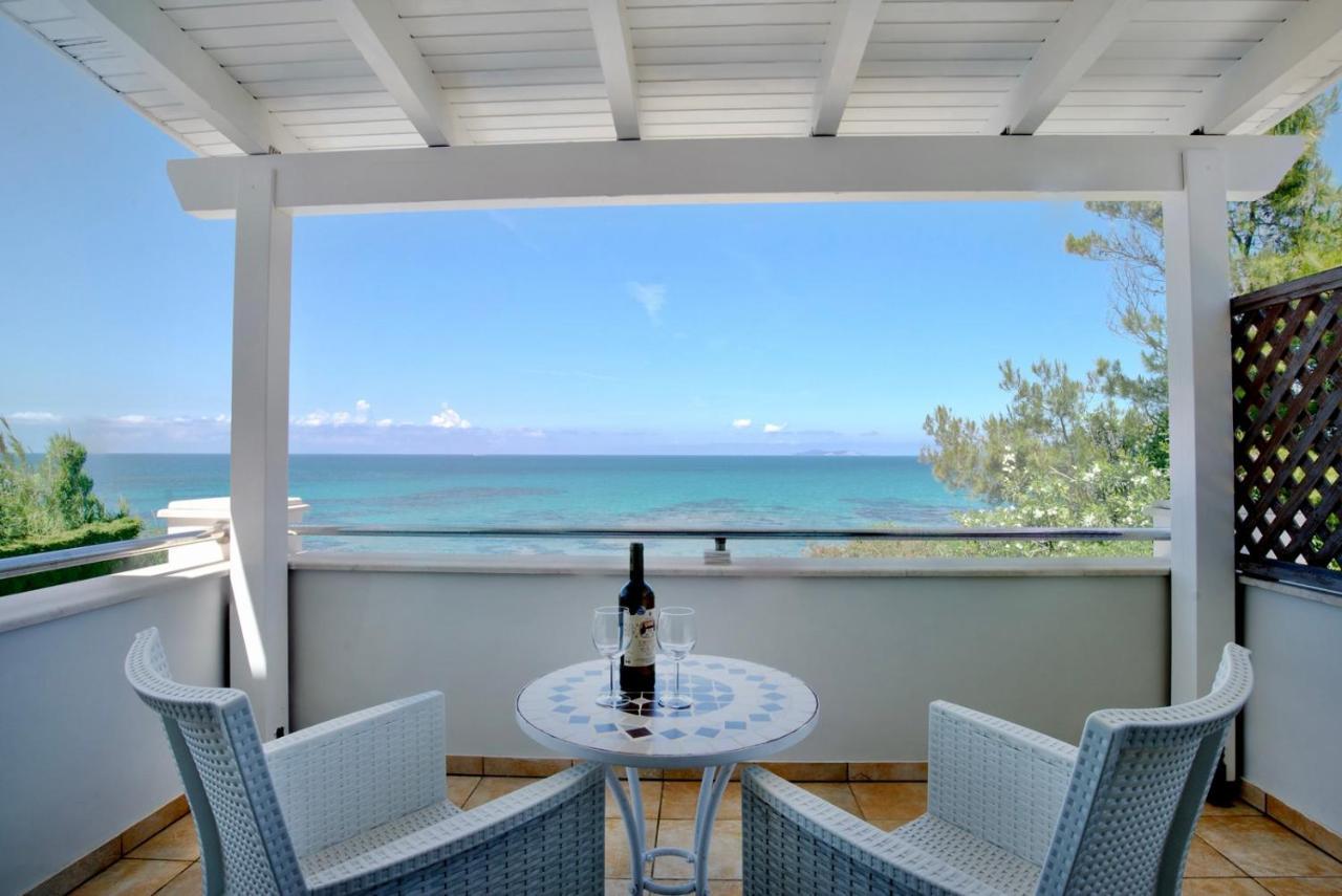 Beachfront Villa Victoras - With Private Beach 斯达林 外观 照片