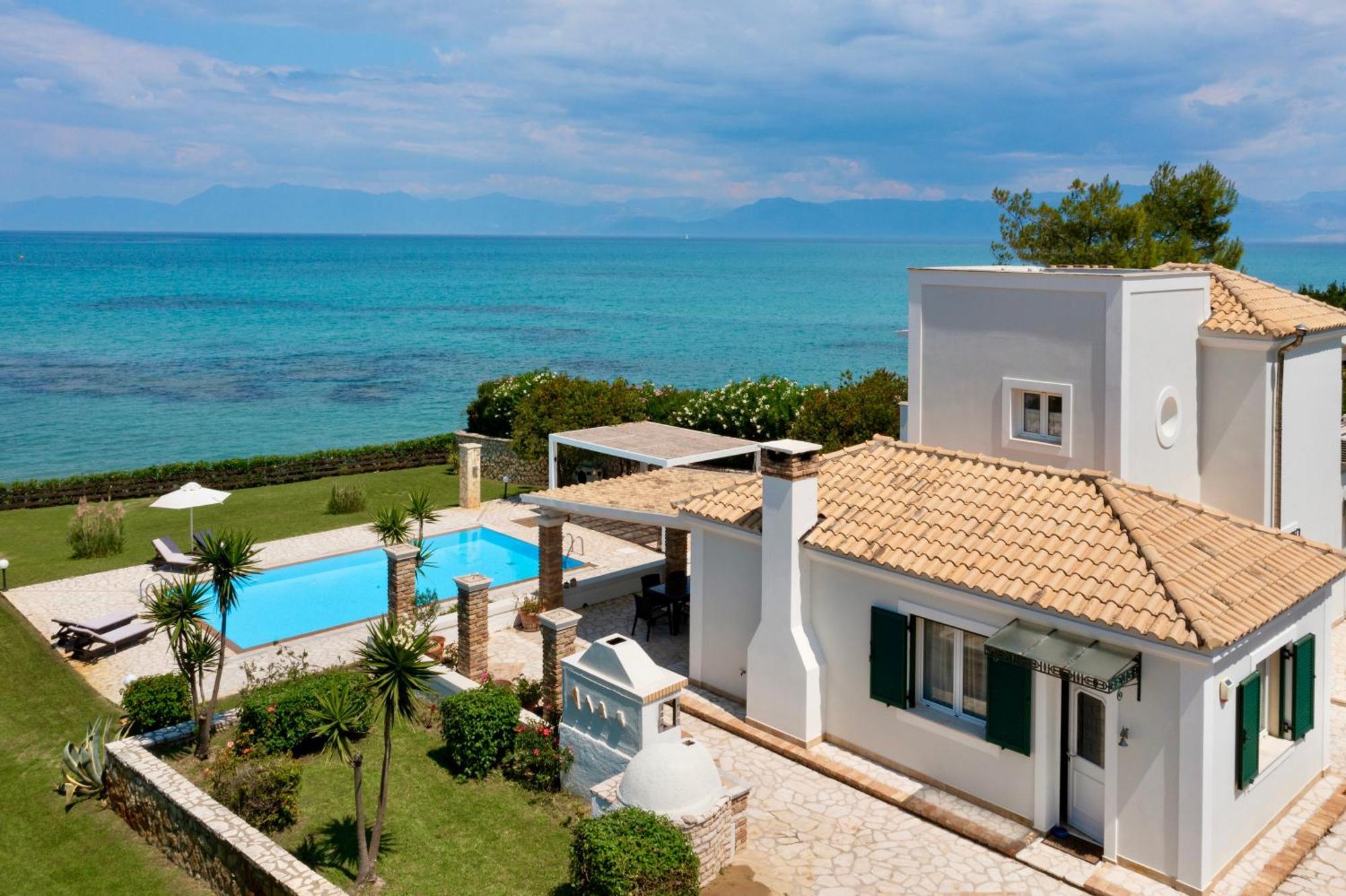 Beachfront Villa Victoras - With Private Beach 斯达林 外观 照片